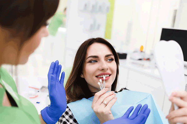 تفاوت لمینت و روکش دندان چیست؟ 