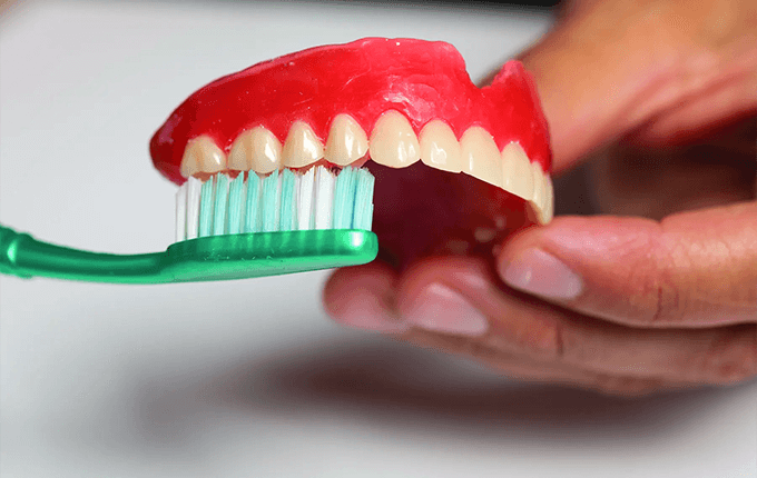آموزش سلامت دهان و دندان