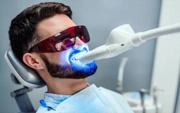 فرآیند سفید کردن دندان با لیزر به چه صورت است؟